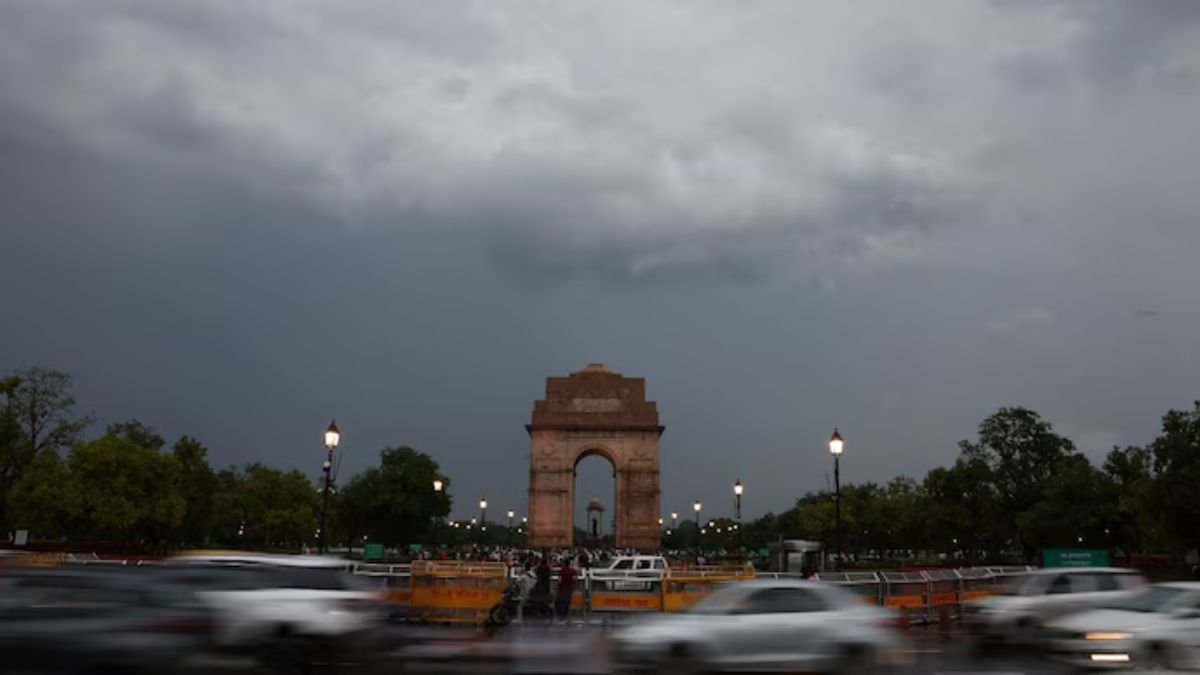 Winter Tightens Grip on Delhi