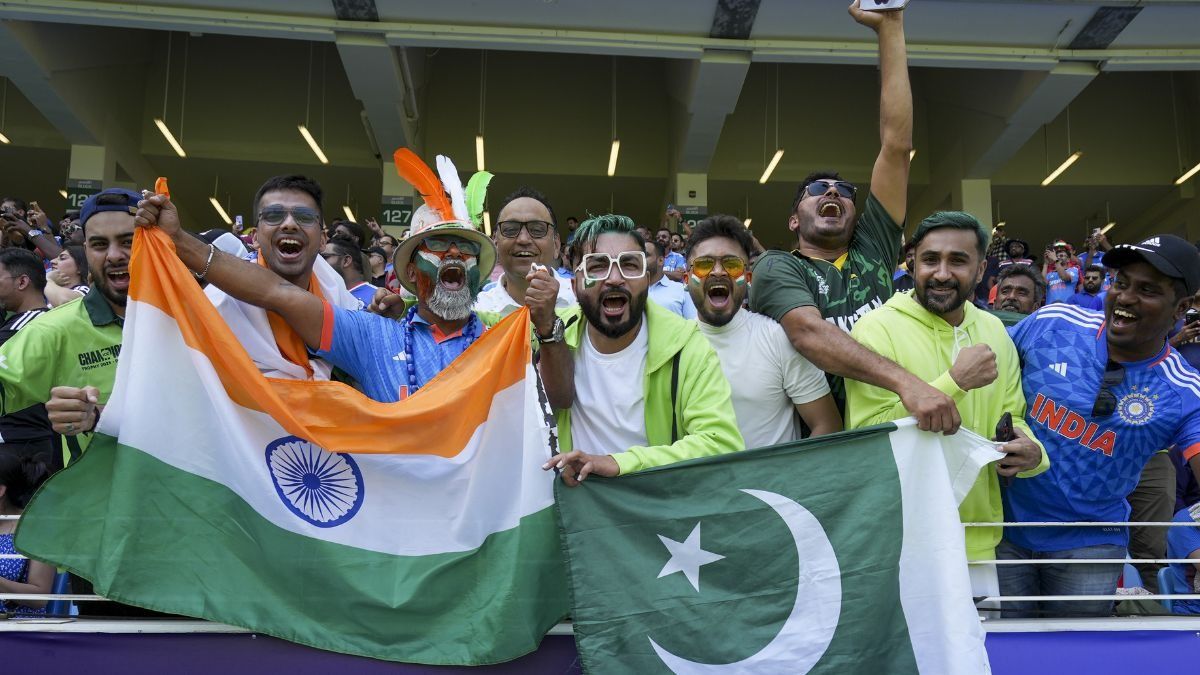 India-Pakistan cricket fans