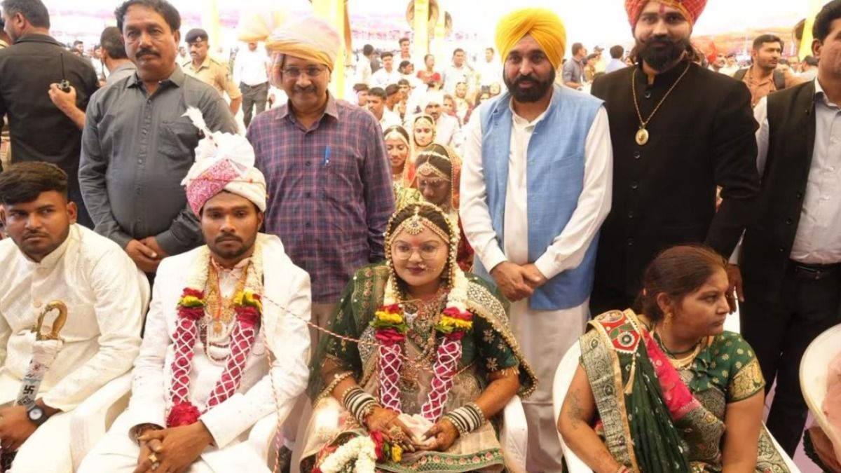 गुजरात में कोली समाज के कार्यक्रम में पहुंचे अरविंद केजरीवाल