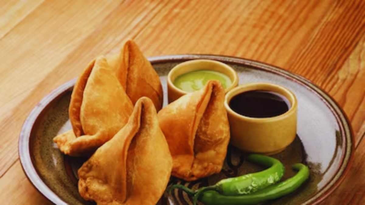 Chowmein Samosa