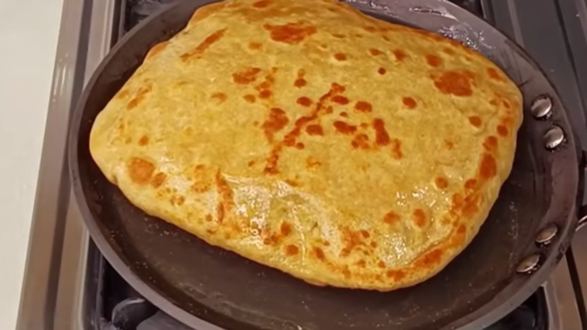 Aloo Pyaz Paratha