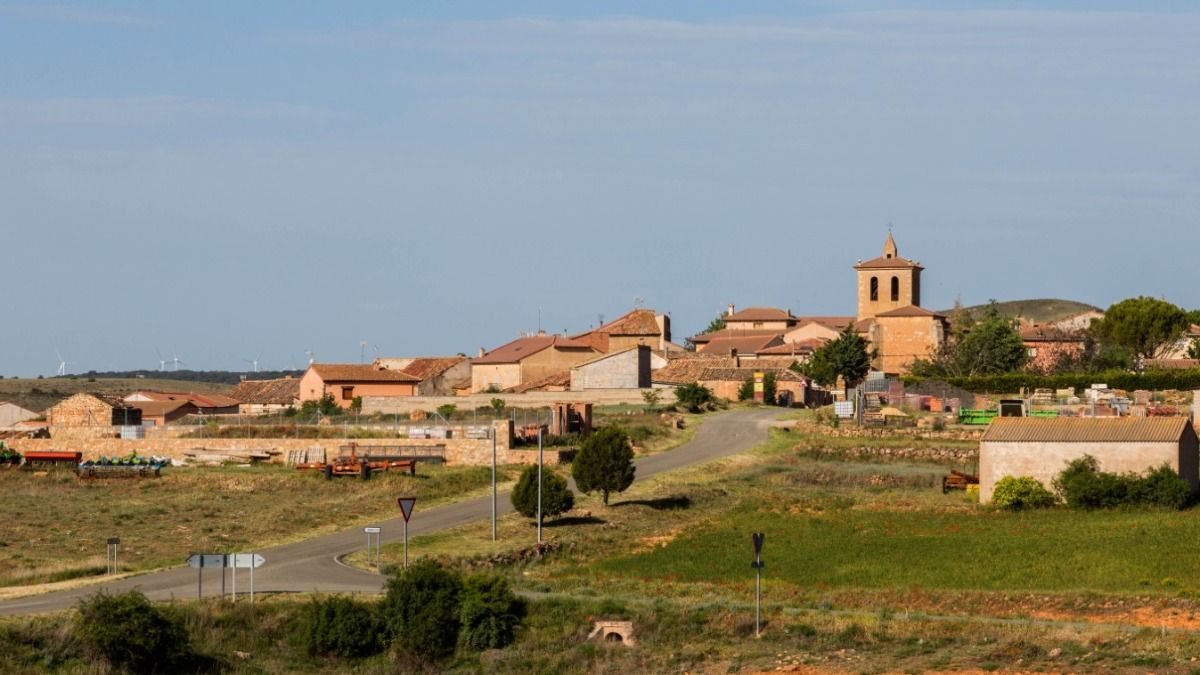 Spanish village (Photo: Wikimedia Commons/Diego Delso)