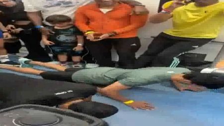 Doing Push Up in Metro