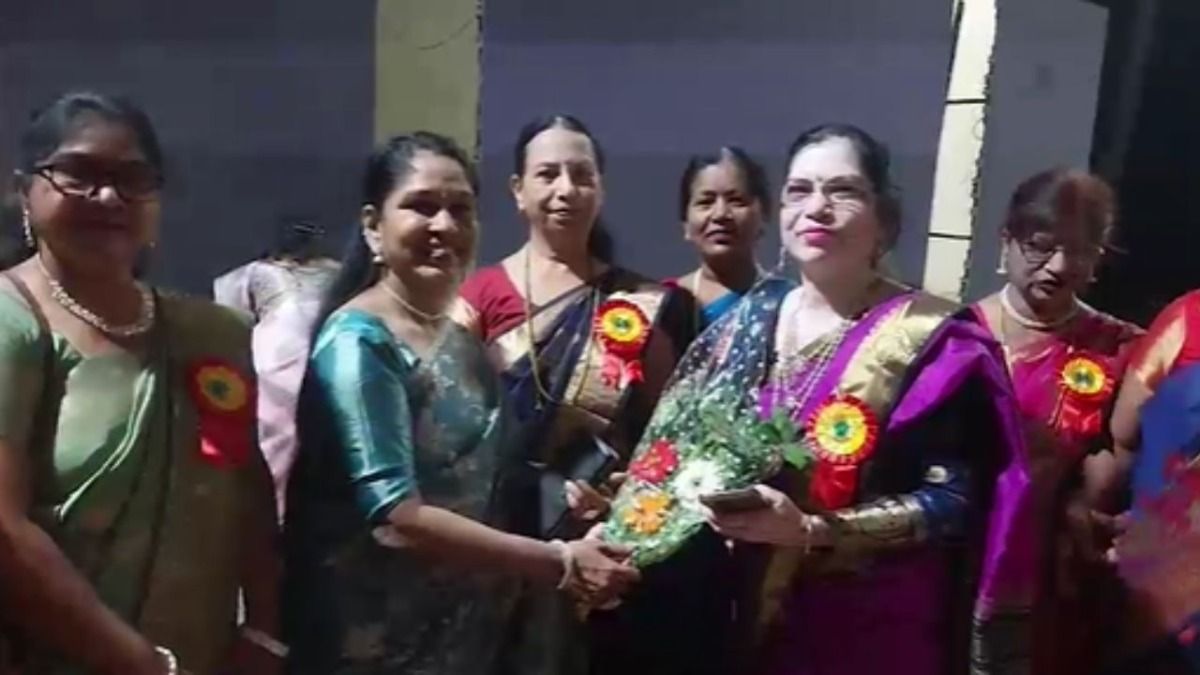 Chandrapur non stop singing