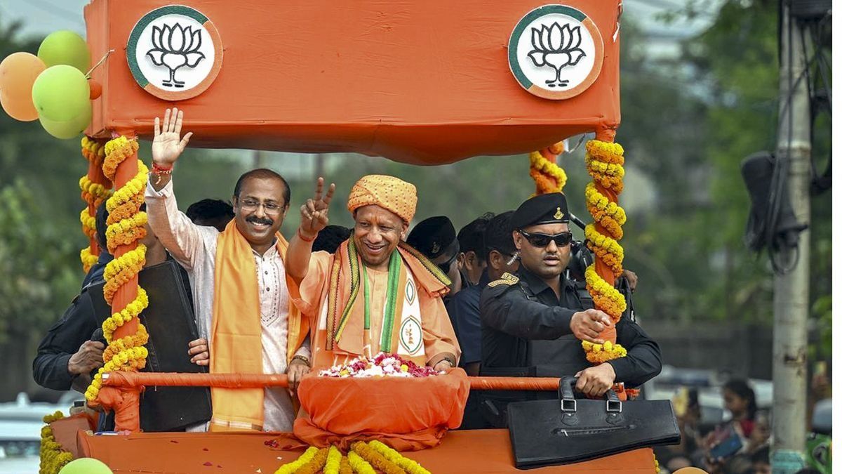 Yogi Adityanath in West Bengal (PTI Photo) 
