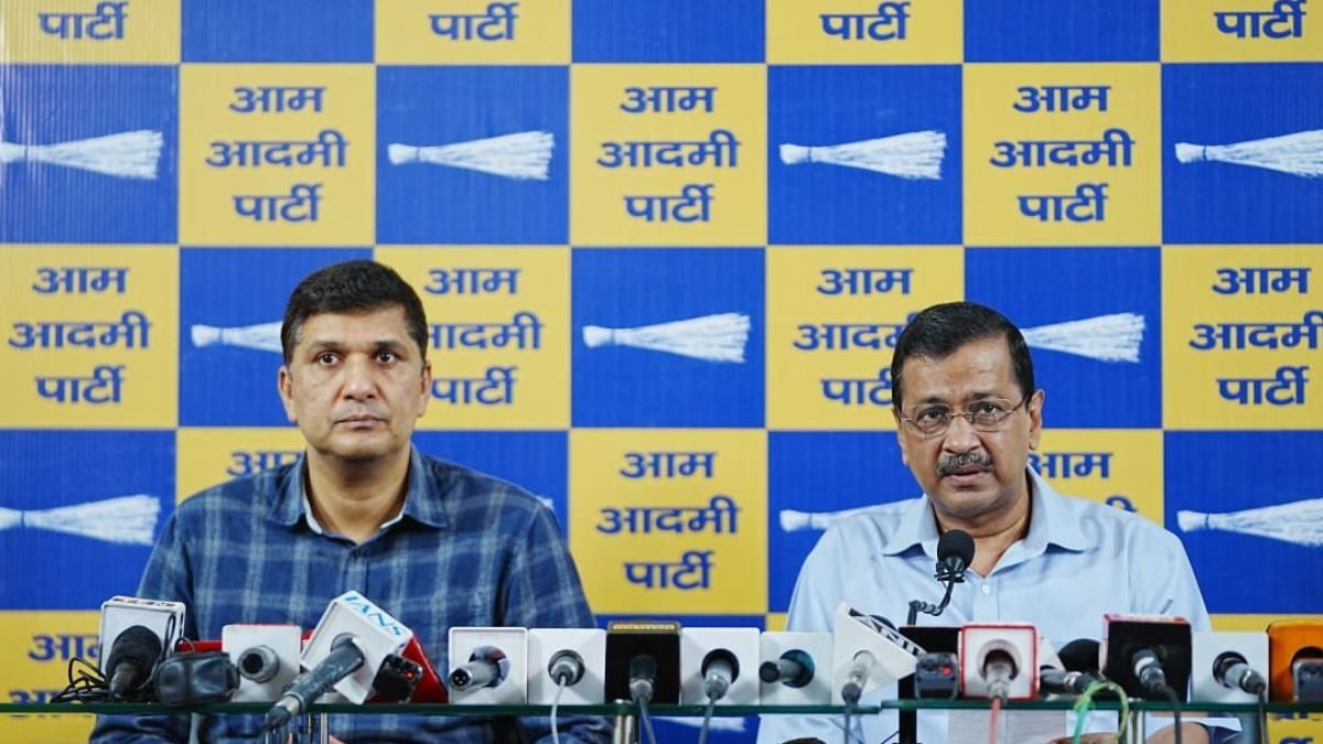 Saurabh Bhardwaj and Arvind Kejriwal