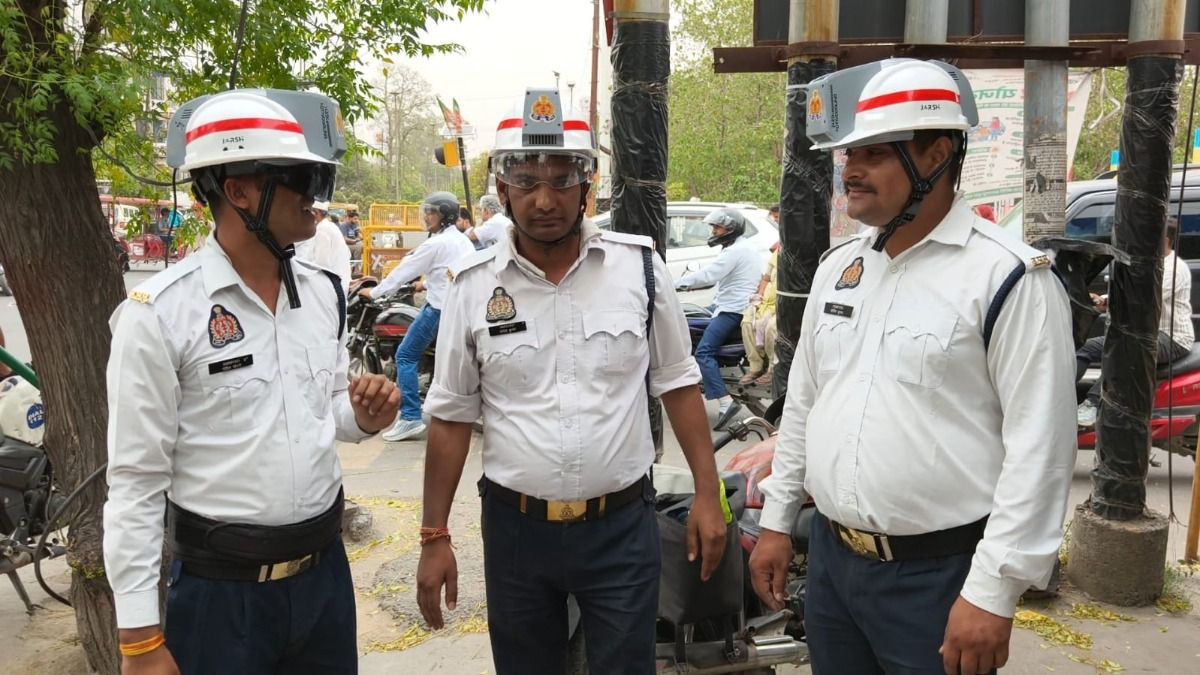 सहारनपुर में ट्रैफिक पुलिस को मिला AC हेलमेट