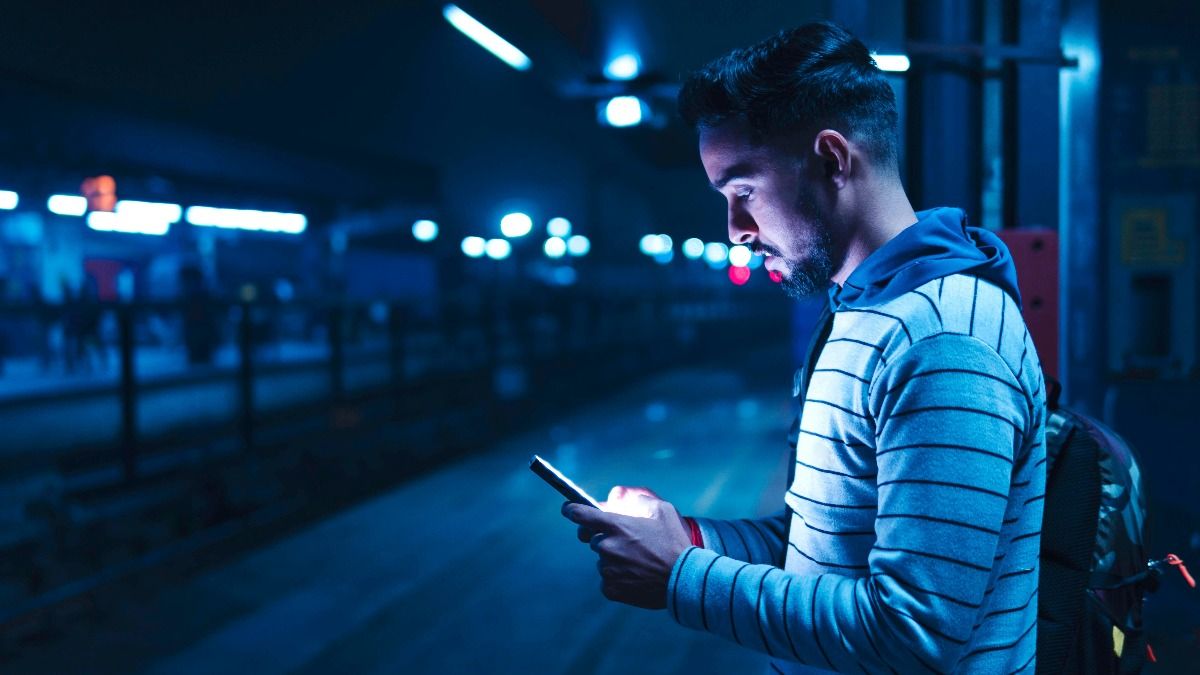 Social Media Reel Scrolling: 2 मिनट से 30 मिनट और फिर 2 घंटे, आखिर क्यों स्क्रोल करते की आदत का कोई अंत नहीं.. जानें क्या विज्ञान?