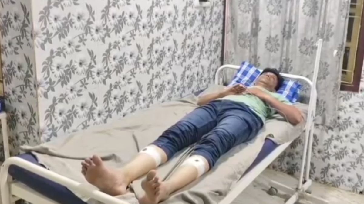Wife Publicly Assaults Husband 