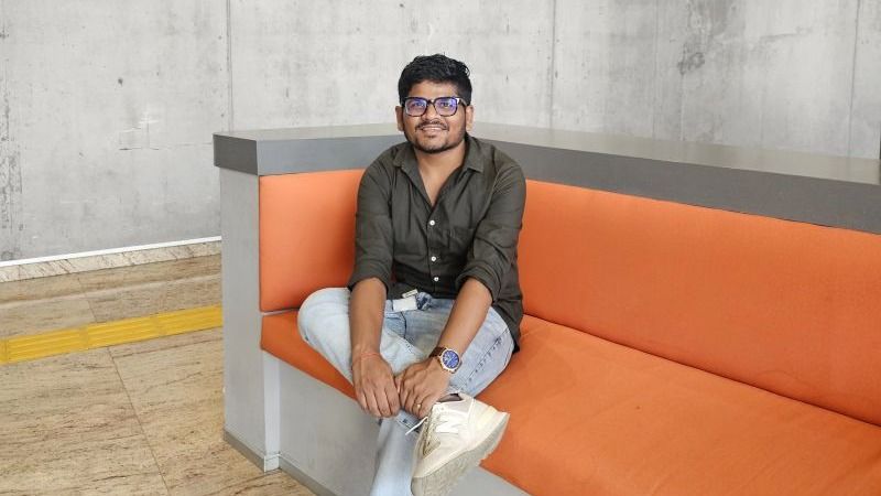 Manu Agarwal is a senior software engineer