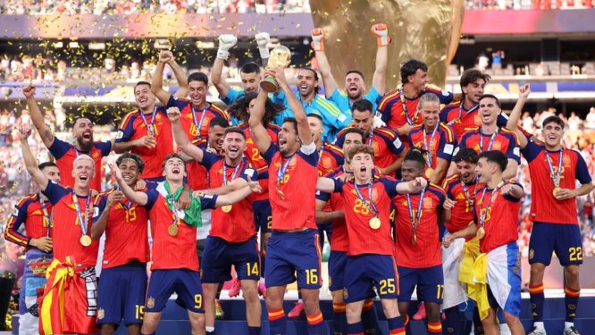 Spain lift the trophy for the second time in their history: Photo: @FIFAWorldCup