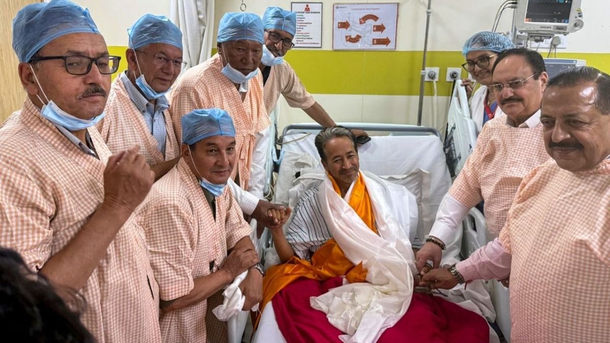 Sonam Wangchuk Ends Hunger Strike (Photo: PTI)
