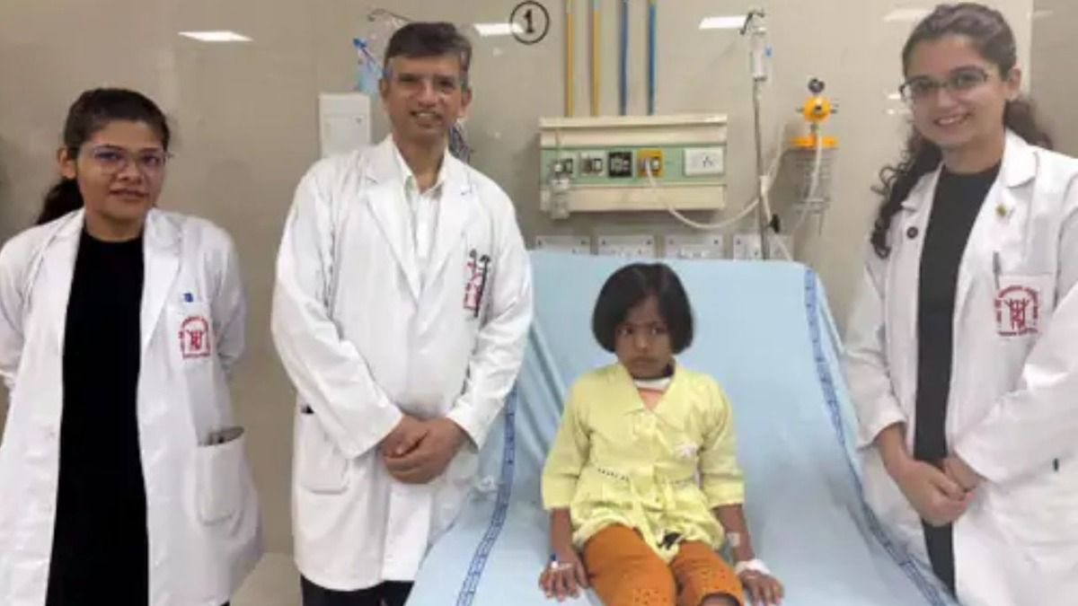 Doctors from SGPGI Lucknow with the Girl Child