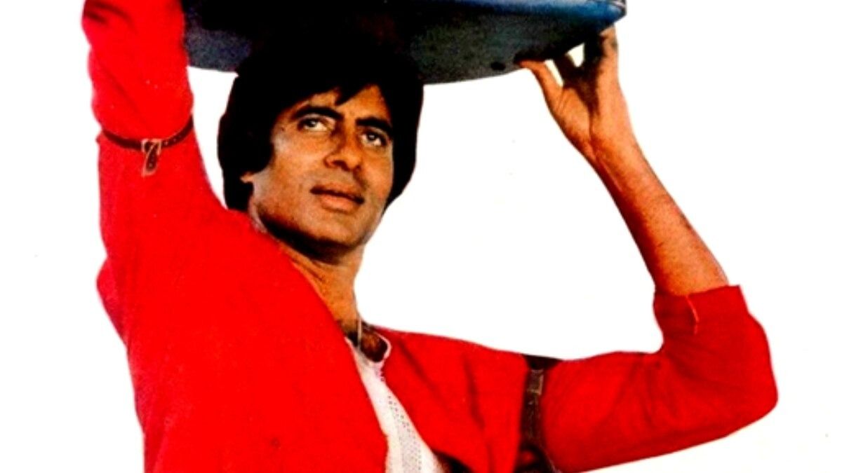 Amitabh Bachchan recalls coolie incident