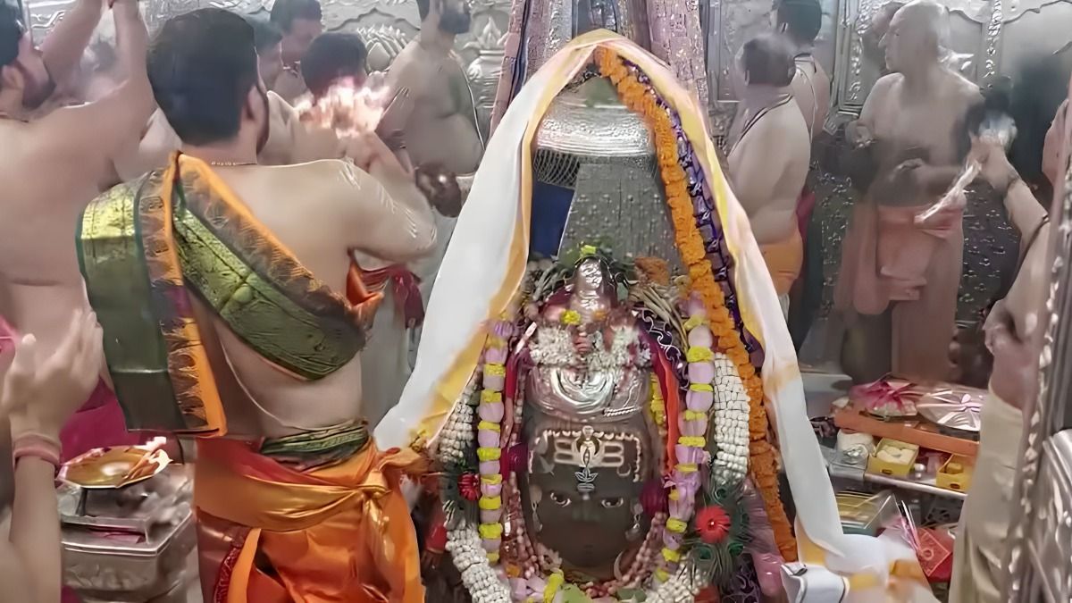 सावन के पहले सोमवार पर भगवान शिव की मंगला आरती 