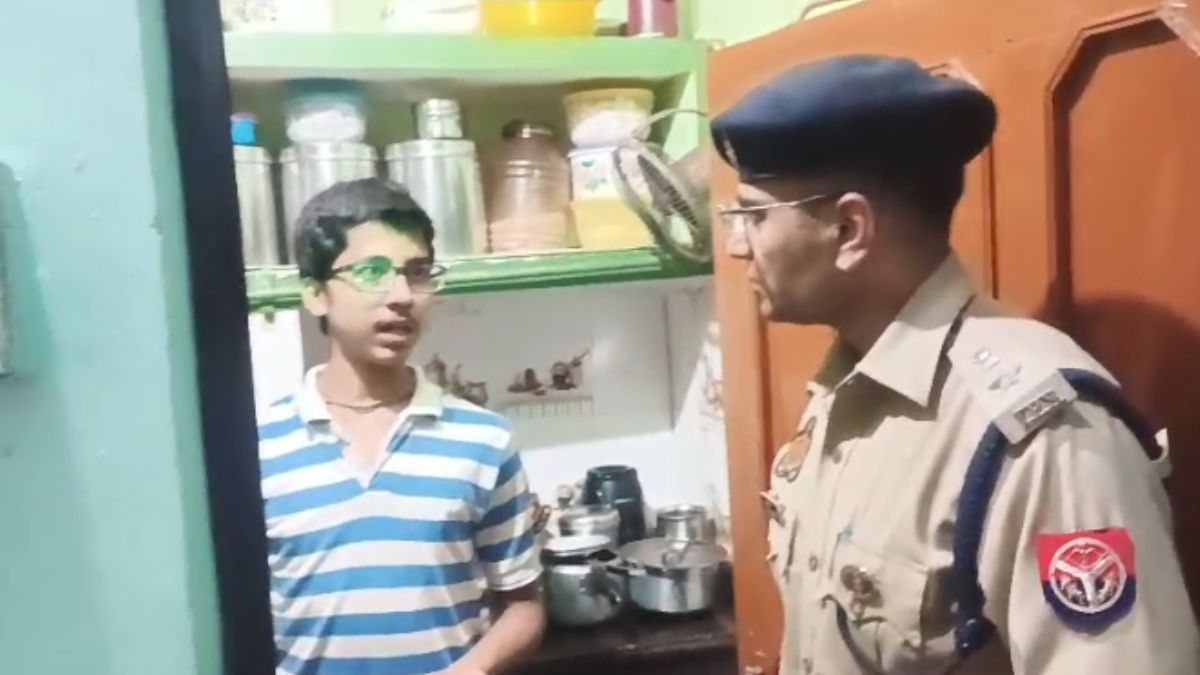 'हम तुम्हारी जान नहीं लेना चाहते... चाबी दे दो', मां-बेटे को किचन में बंधक बनाकर लूट की वारदात