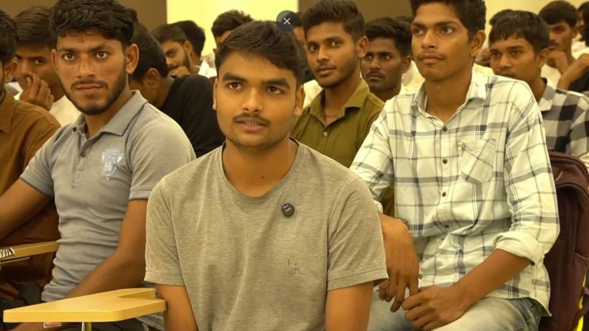 Badaun Free Education Model