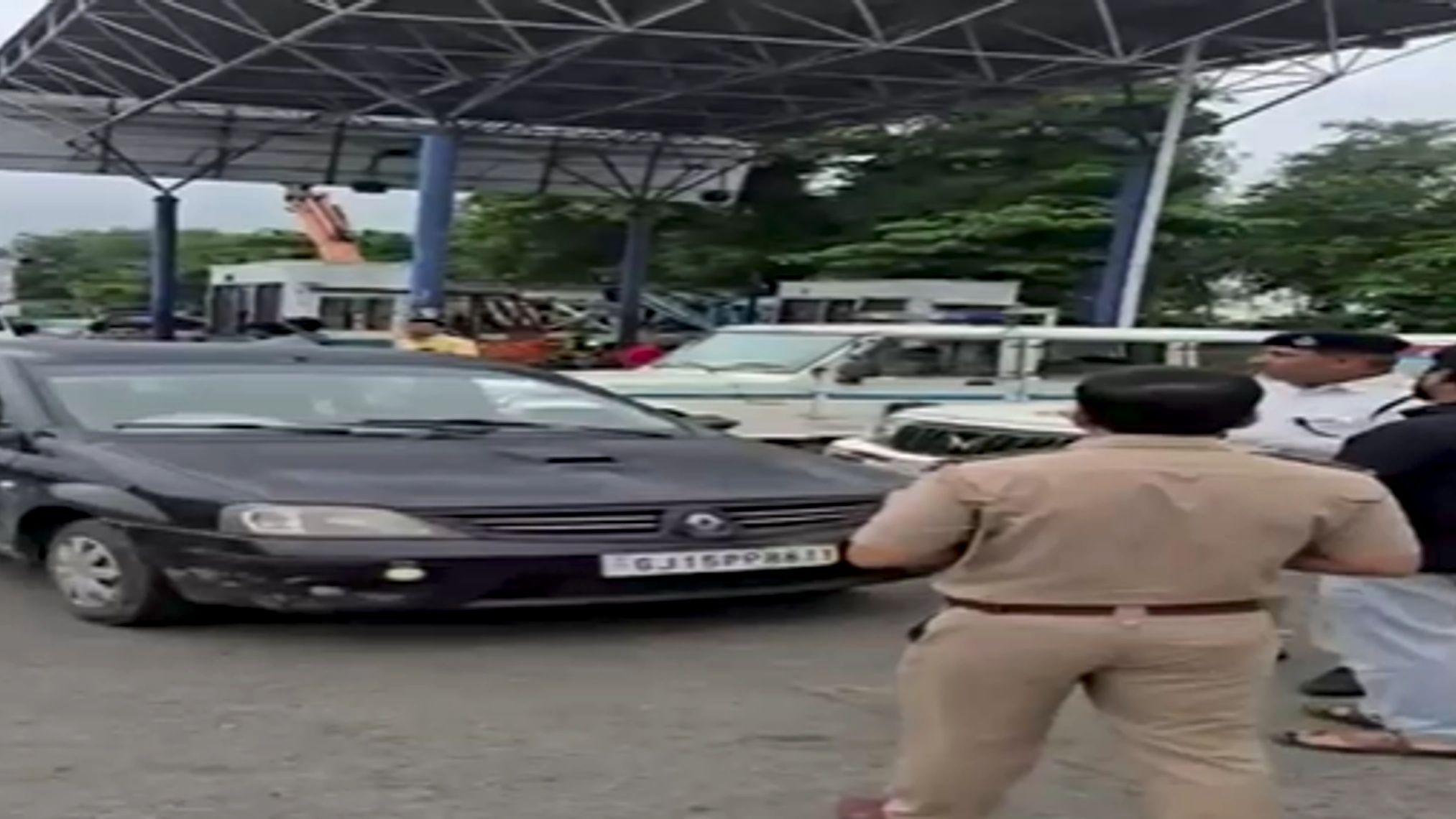 surat kamrej toll plaza