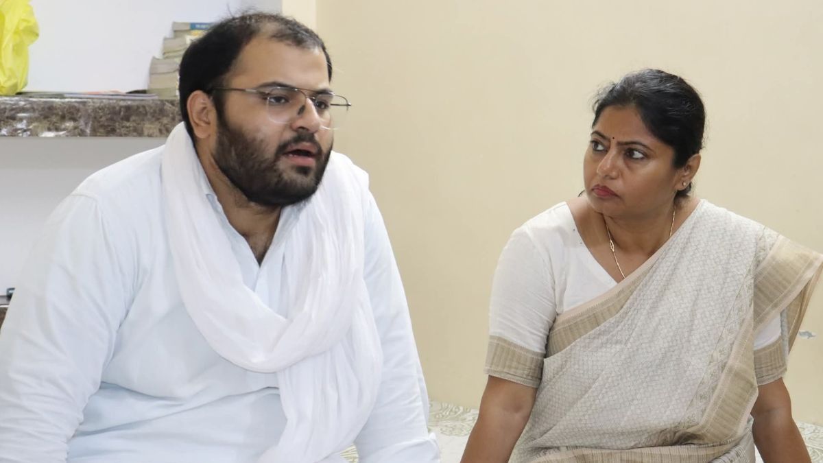 Will Atiq's son Umar now contest the elections