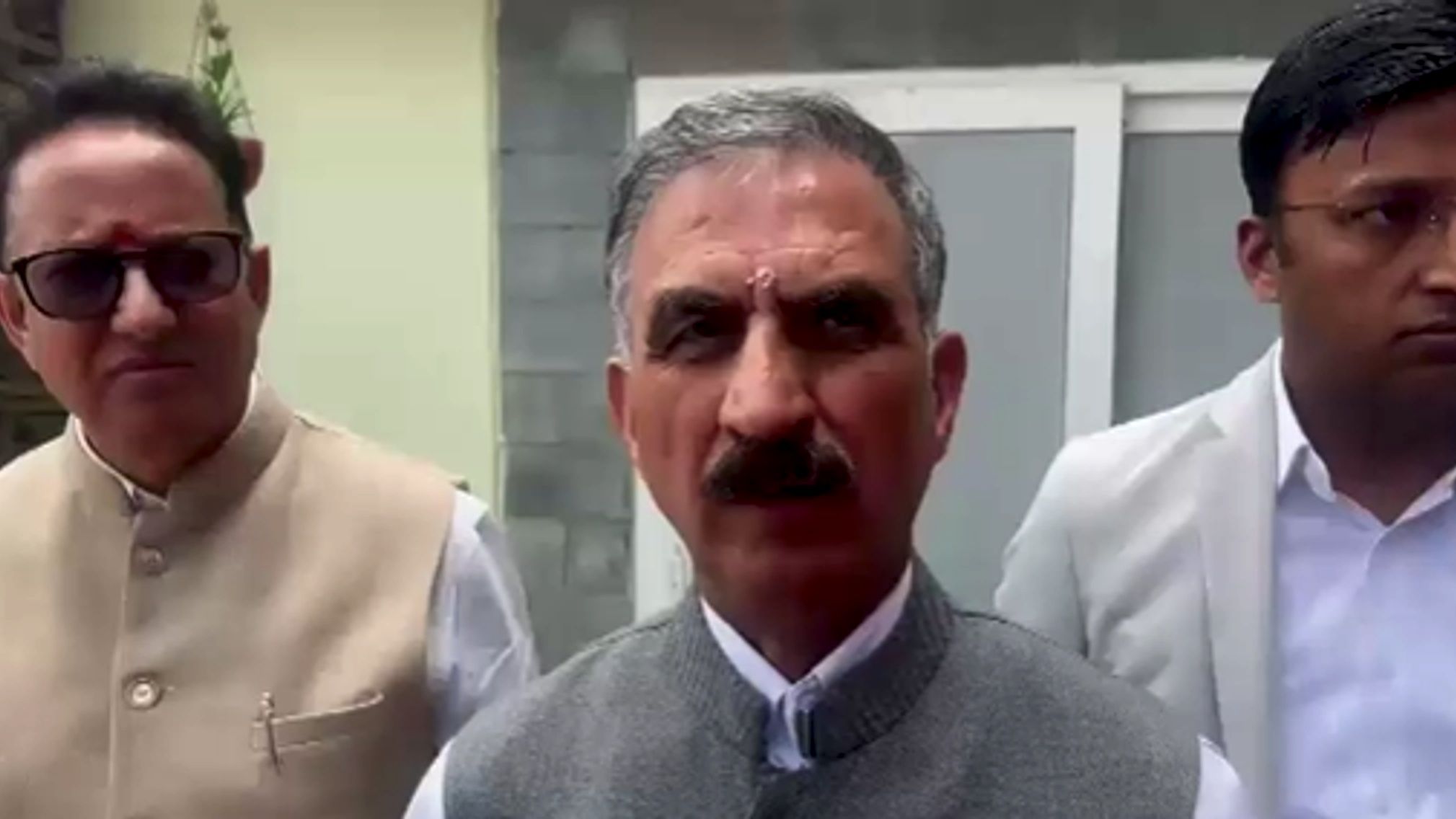 हिमाचल सरकार का बड़ा फैसला! IAS-IPS-IFS के पदों में होगी कटौती, हर साल ₹200 करोड़ बचाने की तैयारी.. हिमाचल सरकार का बड़ा फैसला! IAS-IPS-IFS के पदों में होगी कटौती, हर साल ₹200 करोड़ बचाने की तैयारी..