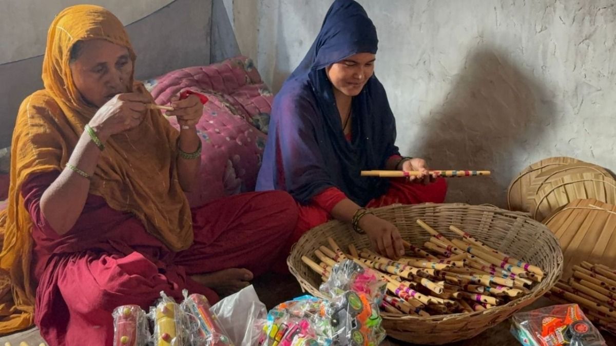 Women Making Flutes