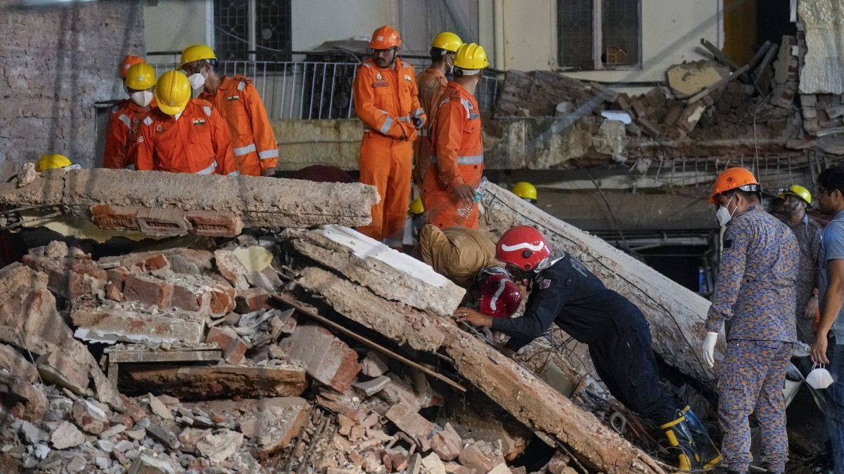 Satya Niketan Building Collapse (PTI Photo) 
