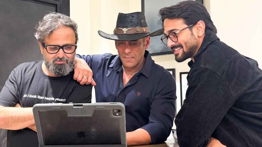 Salman Khan Bhuvan Bam Galaxy Meeting