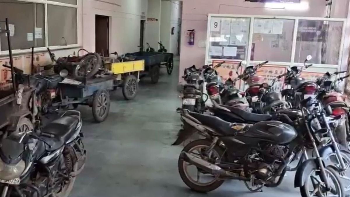 Transport Department Seized Old Vehicles