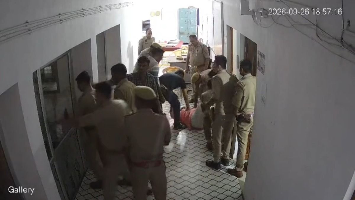 किसान नेता को इंस्पेक्टर ने दिया CPR 