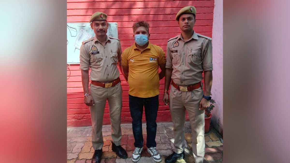पुलिस की गिरफ्त में आरोपी युवक