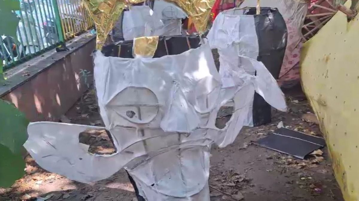 Ravana effigies drenched in Delhi rain