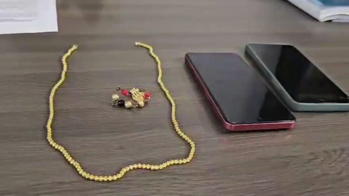 Chain Snatching at Temple