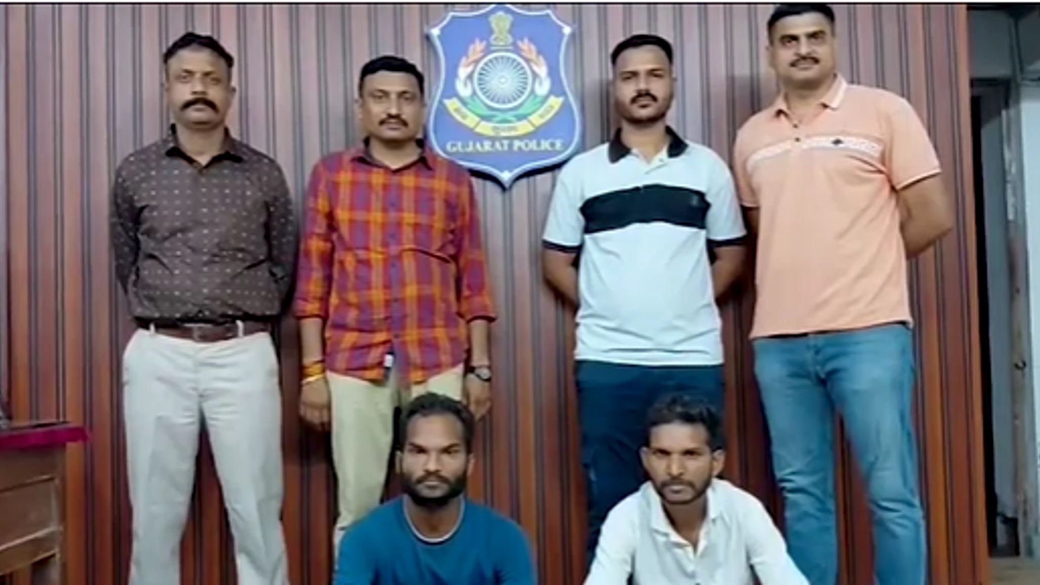Husband kills pregnant wife