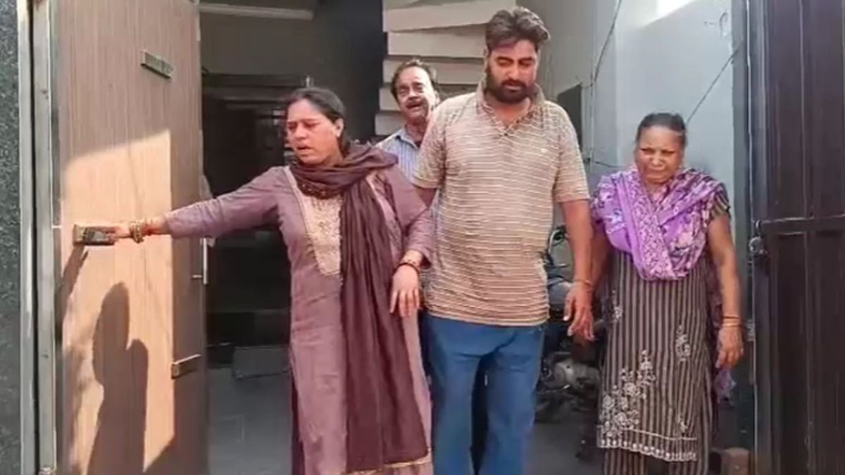 अमित सभरवाल की हत्या के बाद गमगीन परिजन