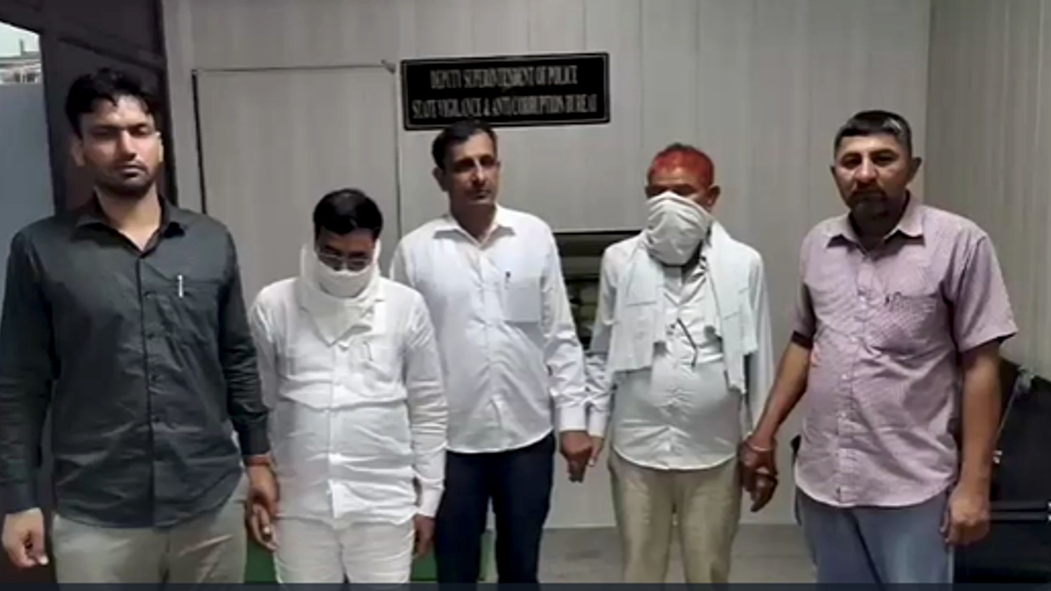 ACB Arrests Two Employees for Taking ?1.16 Lakh Bribe 