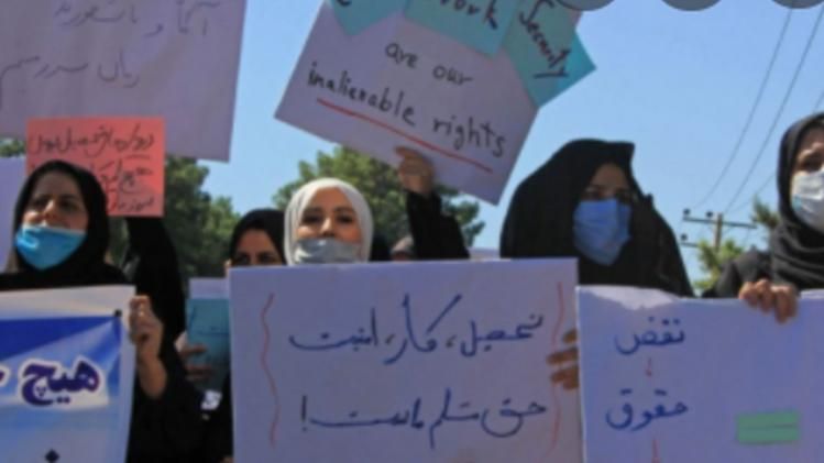 afghan women protest againest taliban