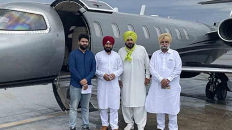 Punjab CM Channi takes chartered flight to Delhi
