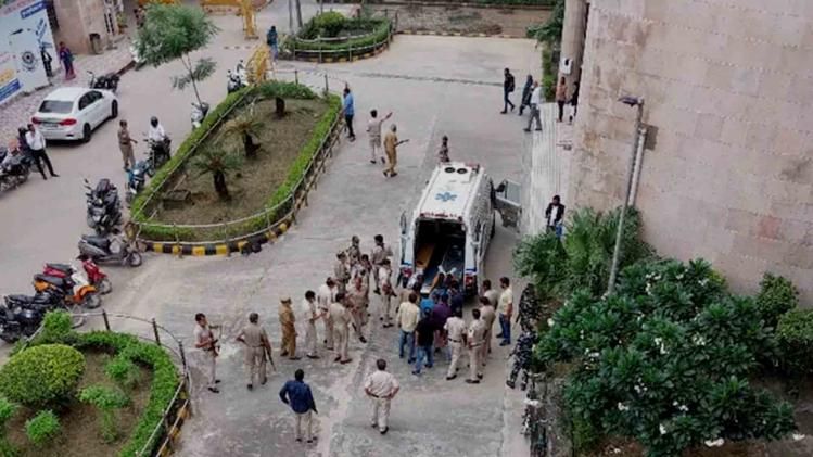 Delhi Rohini court firing: How attackers entered in court?  