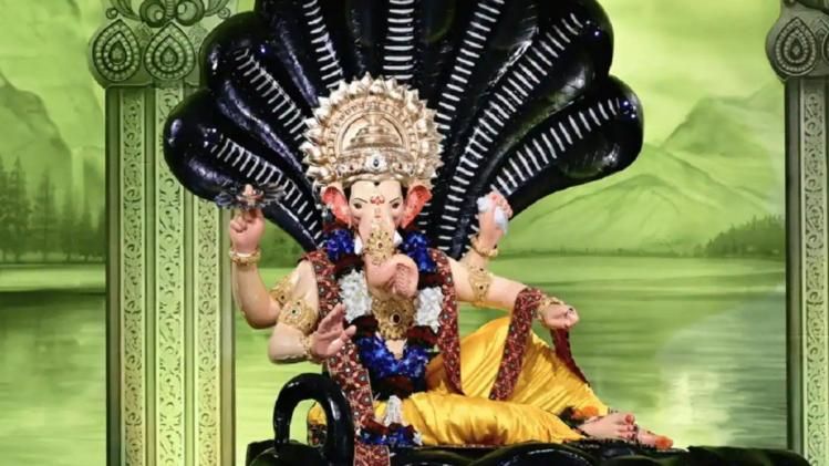 लाल बाग के राजा के ऑनलाइन लाइव दर्शन