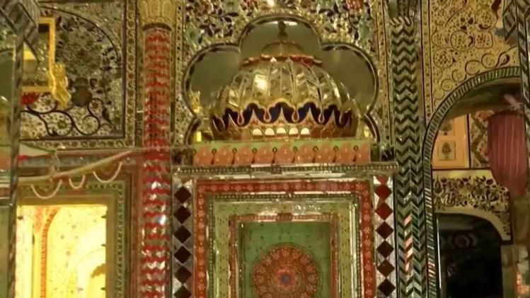 History and significance of Jain Glass Temple