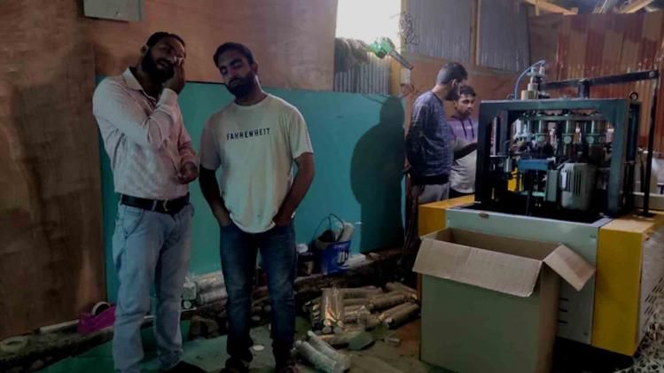 Friends in Kashmir start their own business 