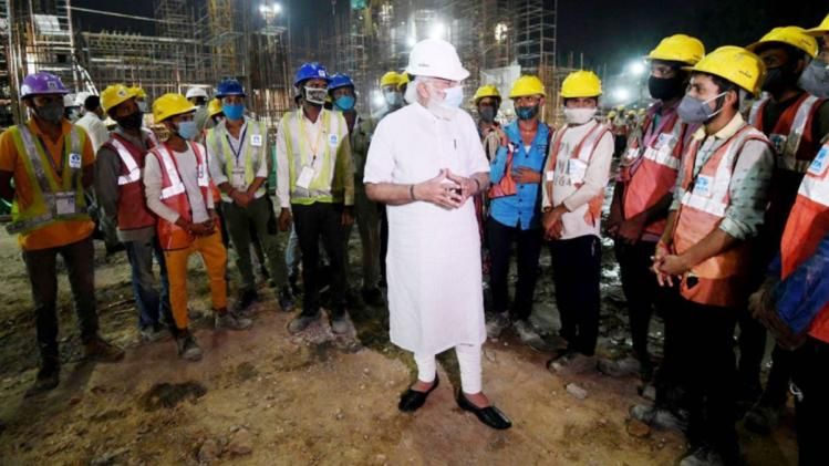 सेंट्रल विस्टा प्रोजेक्ट साइट पर पहुंच गए पीएम मोदी  (Photo- ANI)