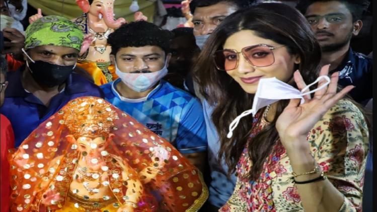 फिल्म अभिनेत्री शिल्पा शेट्टी. 