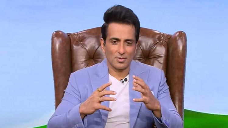 फिल्म अभिनेता सोनू सूद.