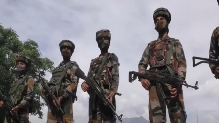 तीनों मोर्चों पर तैनात हो रही हैं महिला सैनिक.