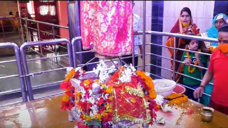 मां आलोपी शंकरी का मंदिर.