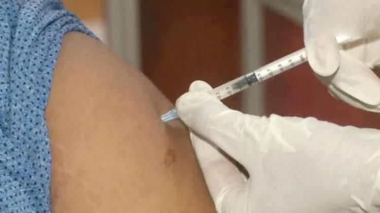 कोरोना के 100 करोड़ डोज का टारगेट होगा पूरा