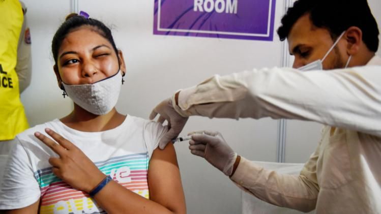 भारत सरकार की प्राथमिकता पूर्ण टीकाकरण