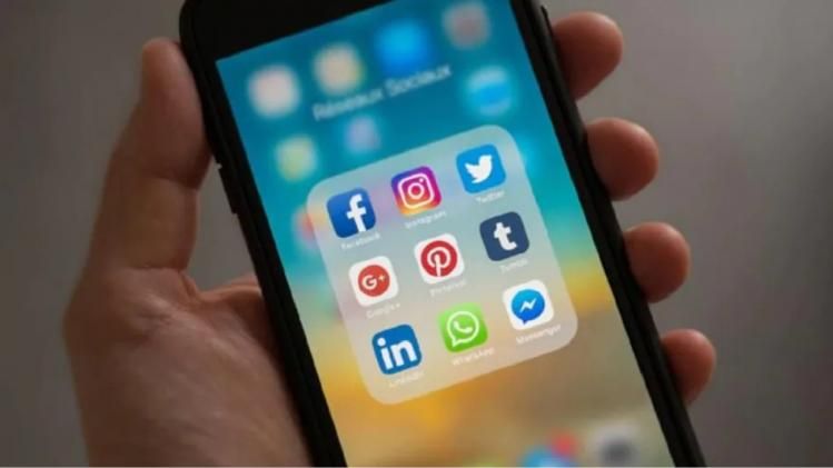 WhatsApp Facebook and Instagram 