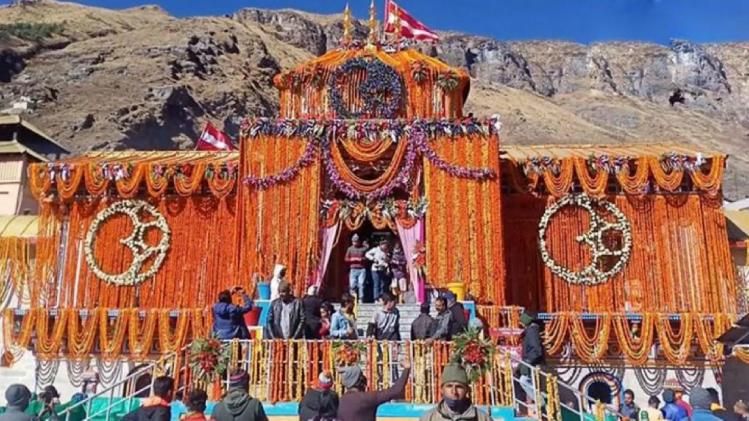 Badrinath Dham's doors closed